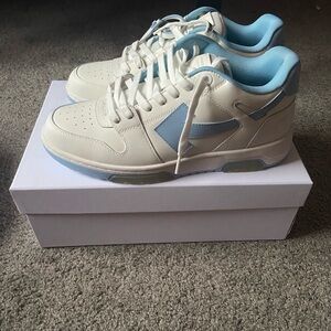 These are off white shoes new and never worn for half the price I bought them